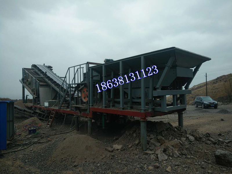 固定式破石頭用的破碎機(jī)要不要改成移動(dòng)式礦山碎石機(jī)？